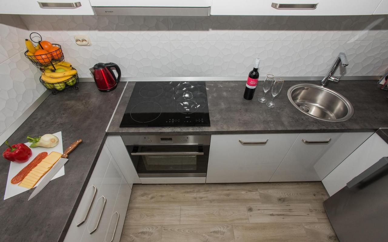 Apartman Koko With Private Jacuzzi 마카르스카 외부 사진